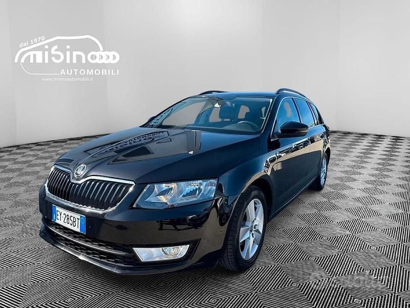 Usata Skoda Octavia Elegance 105 CV (77 kW) 2014 Nero Utilitaria