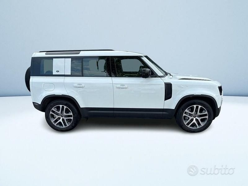 Usata Land Rover Defender SE 300 CV (220 kW) 2022 Bianco SUV