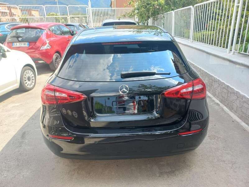 Usata Mercedes A180 Premium 116 CV (85 kW) 2019 Nero Berlina