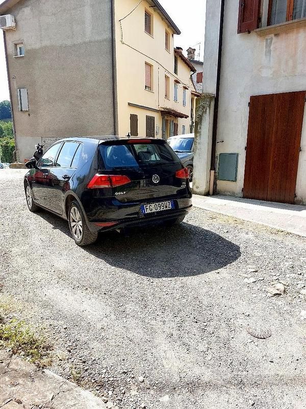 Usata VW Golf VII 110 CV (80 kW) 2014 Nero Berlina