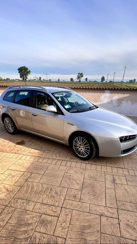 Usato 2010 Alfa Romeo 159 1.9 Diesel 150 CV (3.600 €)