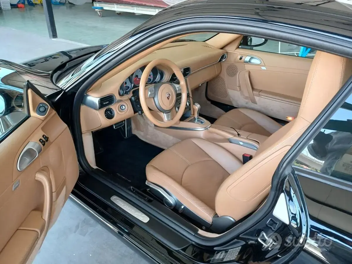 Usata Porsche 997 385 CV (283 kW) 2008 Nero Coupé