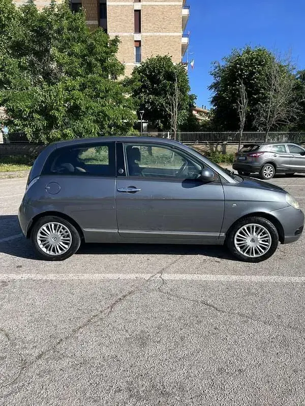 Usata Lancia Ypsilon 77 CV (56 kW) 2010 Utilitaria