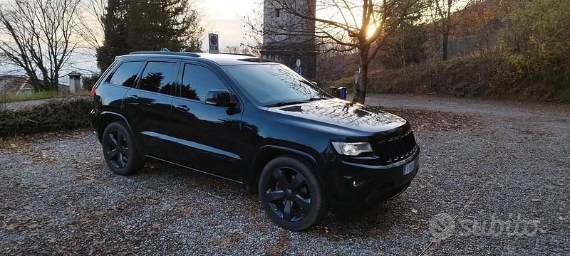 Usata Jeep Cherokee 140 CV (102 kW) 2013 Nero SUV