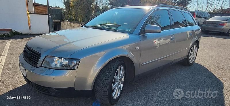 Usata Audi A4 131 CV (96 kW) 2004 Grigio Station wagon