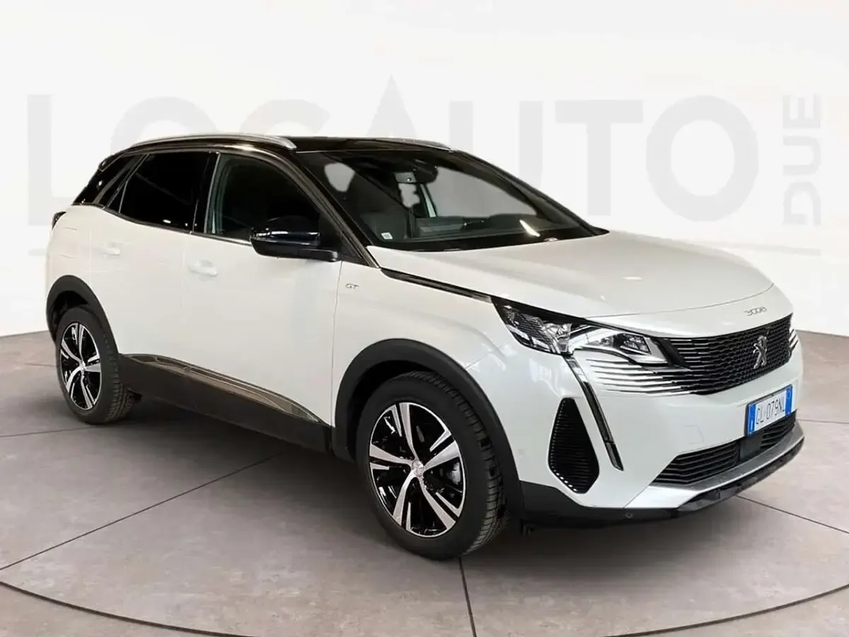 Begagnad Peugeot 3008 GT 131 HK (96 kW) 2022 Vit SUV