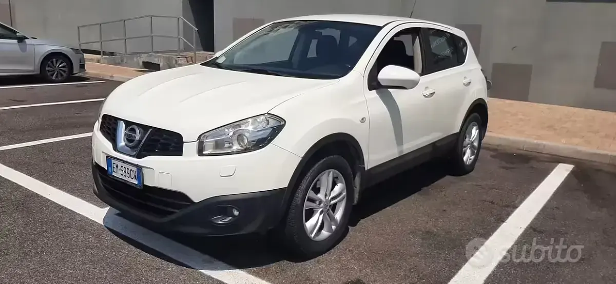 Usata Nissan Qashqai Tekna 110 CV (80 kW) 2012 Bianco SUV