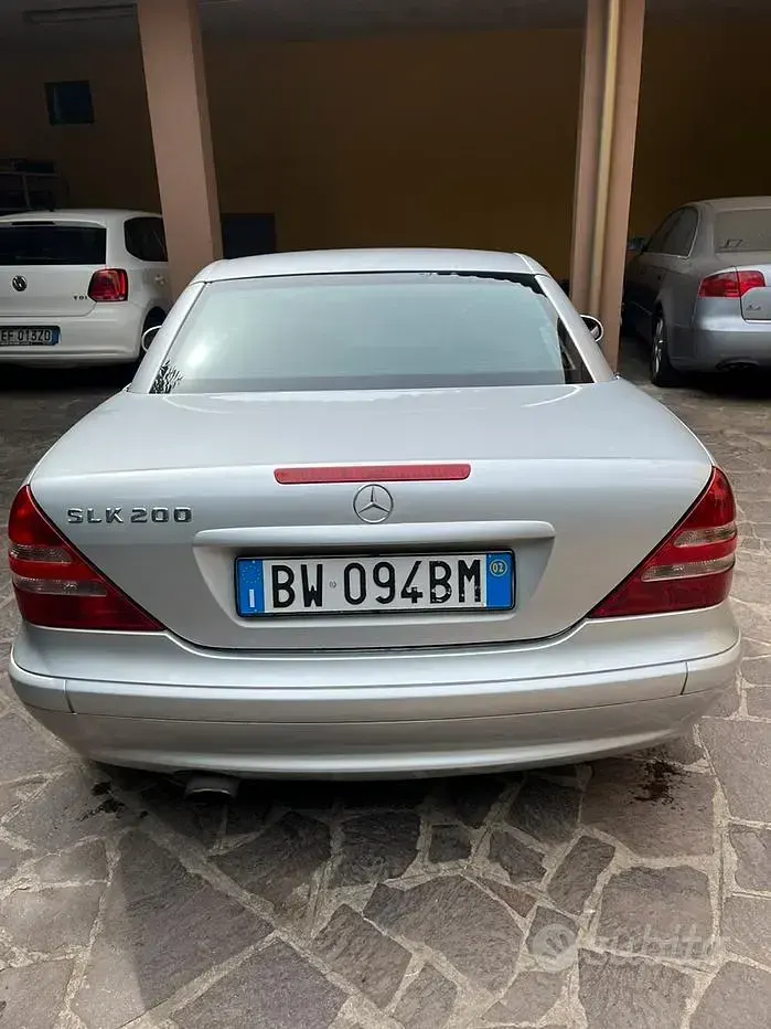 Usata Mercedes SLK200 192 CV (141 kW) 2002 Argento Cabrio