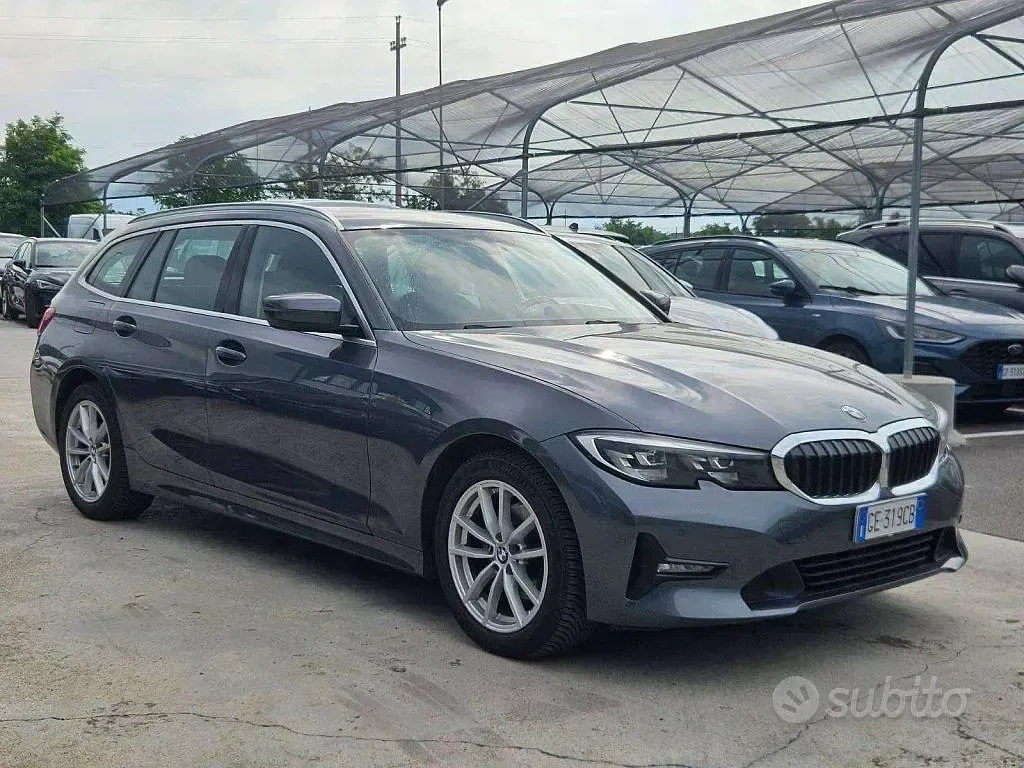 Usata BMW 320 190 CV (139 kW) 2021 Blu/azzurro Station wagon