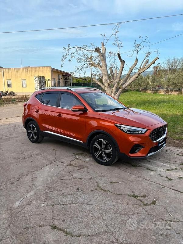 Usata 2022 MG ZS Tre volumi | 14.000 € (Buon prezzo) - Immagine 1/4