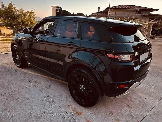 Usata Land Rover Range Rover evoque HSE Dynamic 150 CV (110 kW) 2016 Nero SUV