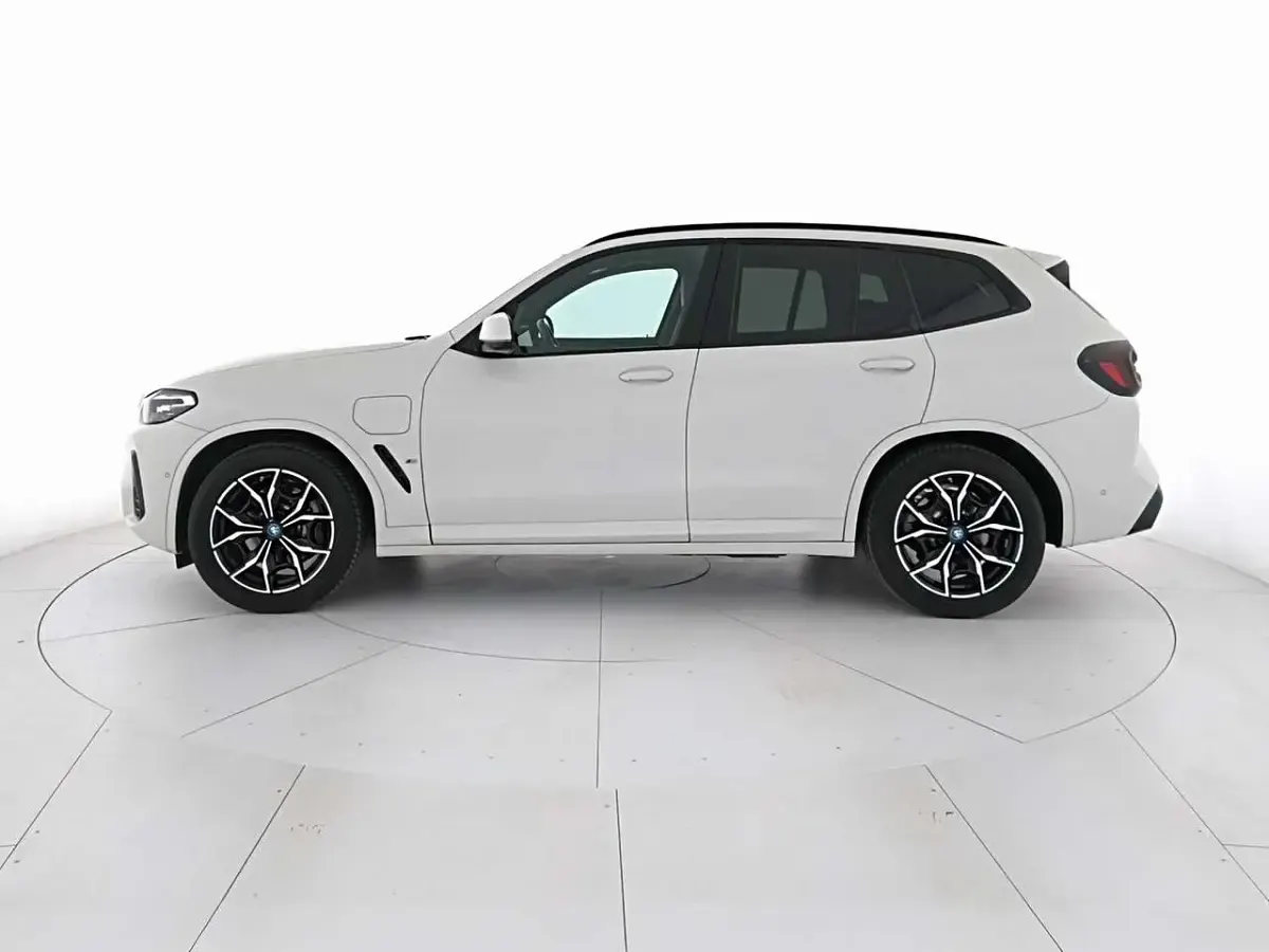 Usata BMW X3 M Sport 184 CV (135 kW) 2023 Alpin white SUV