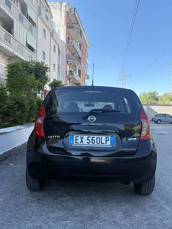 Usata Nissan Note Acenta 90 CV (66 kW) 2014 Nero Utilitaria