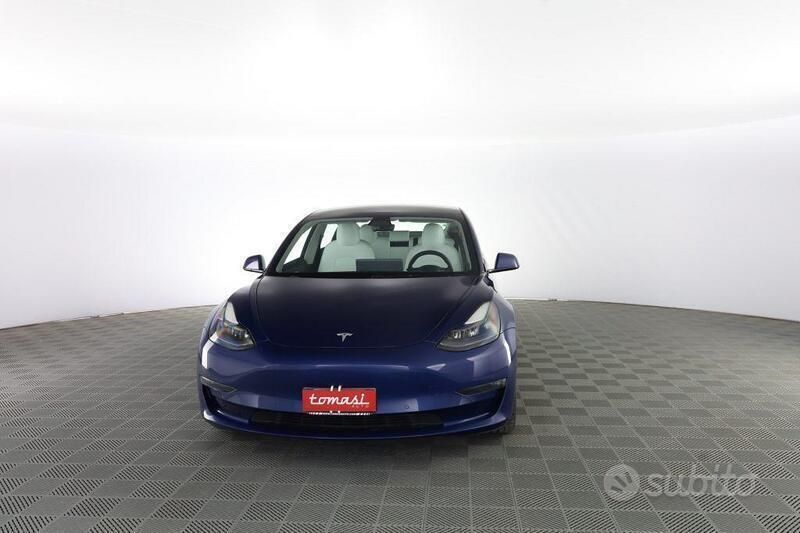 Blu oceano Usata 2022 Tesla Model 3 Long Range Tre volumi | 30.890 € (Buon prezzo) - Immagine 1/4