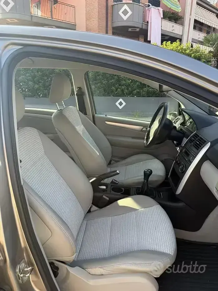 Usata Mercedes A180 109 CV (80 kW) 2007 Berlina