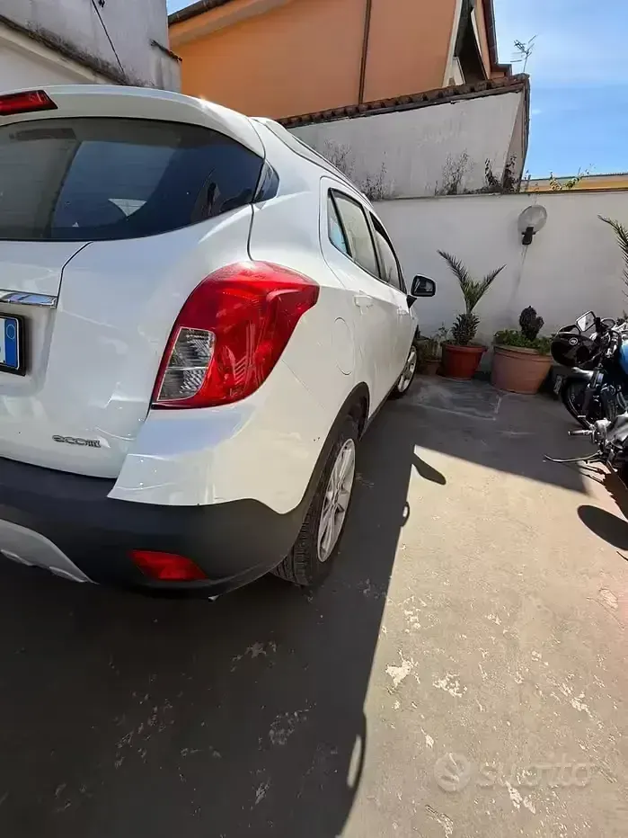 Usata Opel Mokka 131 CV (96 kW) 2013 Bianco SUV