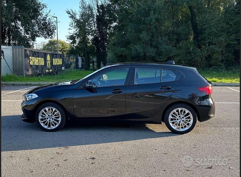 Usata BMW 116 Advantage 116 CV (85 kW) 2020 Nero Utilitaria