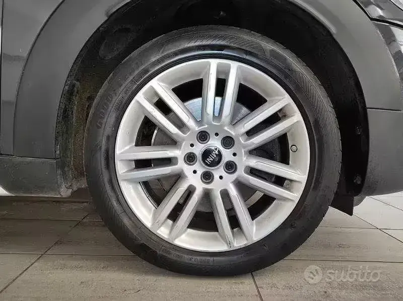 Usata Mini Countryman Hype 136 CV (100 kW) 2019 Grigio SUV