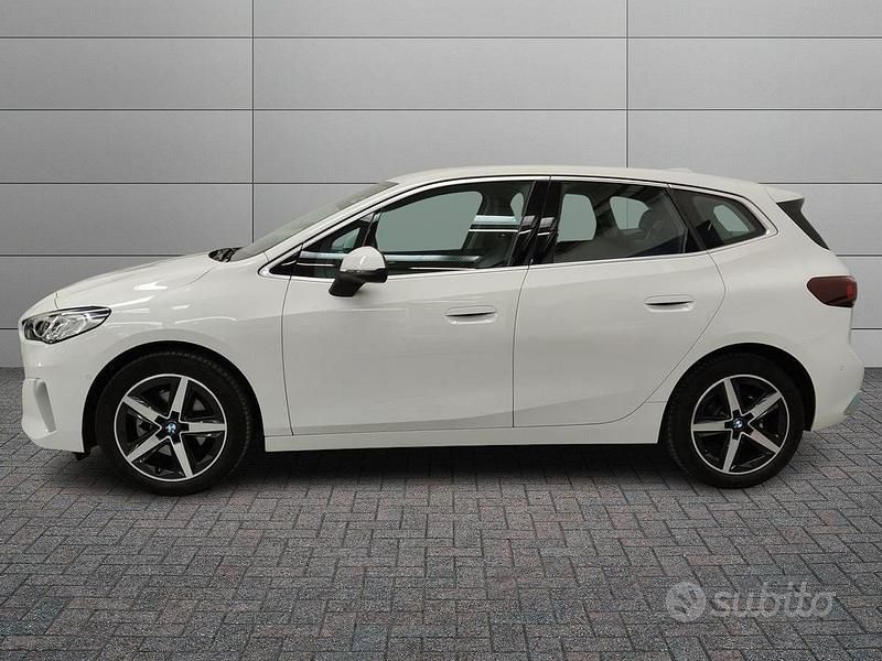 Usata BMW 218 Luxury Line 136 CV (100 kW) 2022 Bianco Station wagon