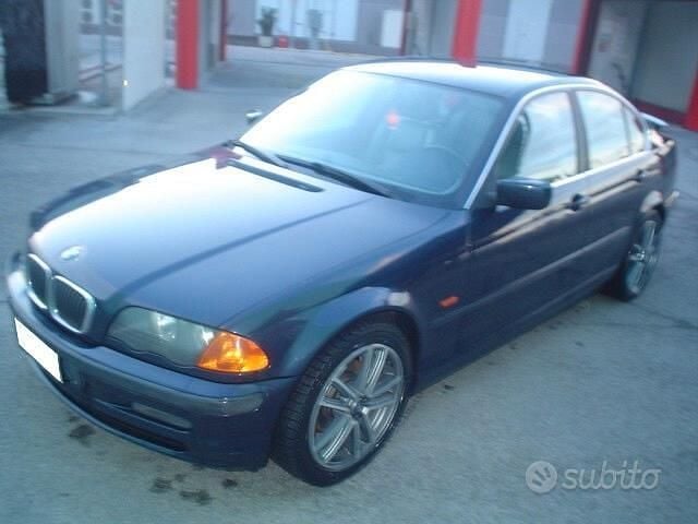 Usata BMW 320 150 CV (110 kW) 1998 Blu Berlina