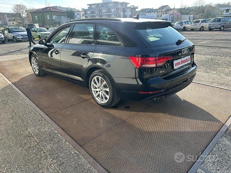 Usata Audi A4 Business 190 CV (139 kW) 2018 Grigio Station wagon