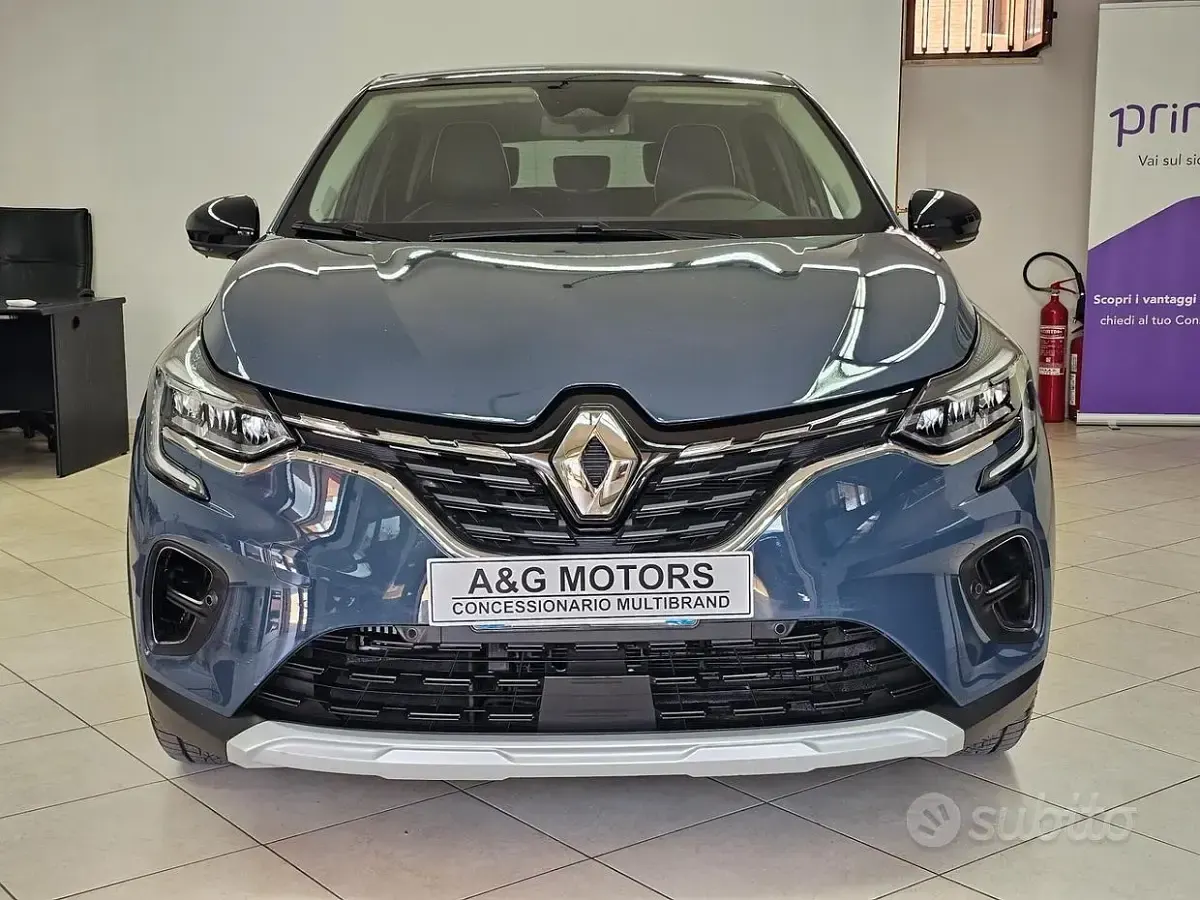 Usata Renault Captur Techno 91 CV (66 kW) 2024 Blu SUV