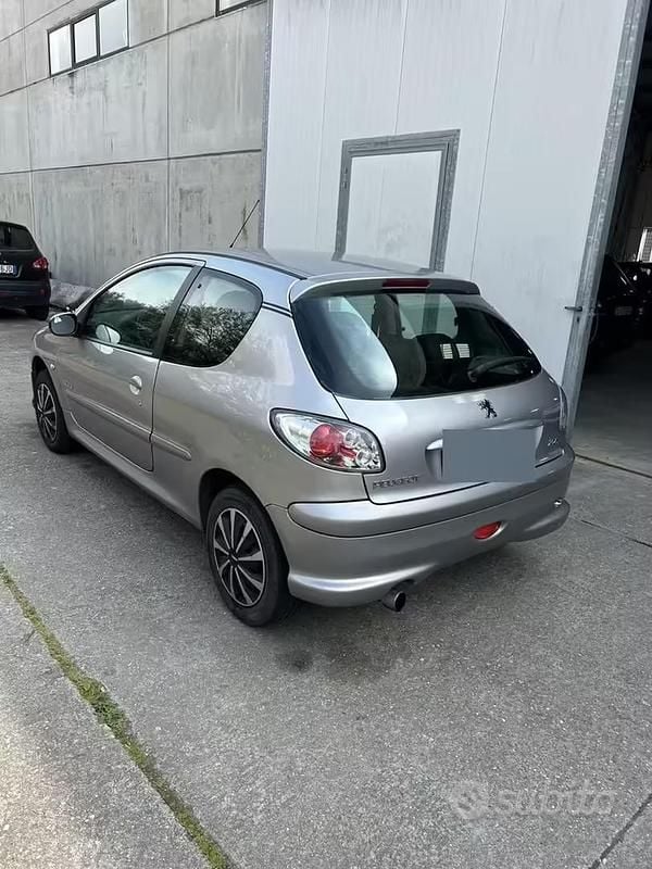 Usata Peugeot 206 60 CV (44 kW) 2005 Berlina