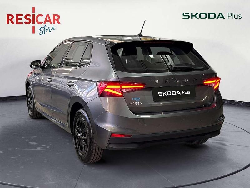 Usata Skoda Fabia 95 CV (69 kW) 2025 Grigio scuro Utilitaria