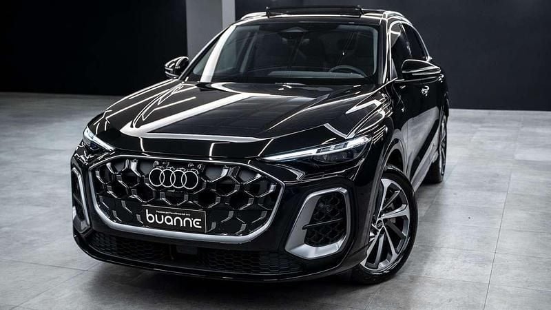 Nero mito metall perlato Nuova 2025 Audi Q5 S-Line SUV | 69.999 € (Super prezzo) - Immagine 1/4