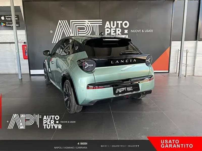 Usata Lancia Ypsilon 110 CV (80 kW) 2025 Other Utilitaria