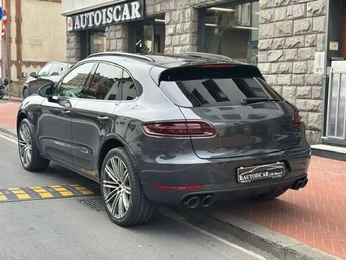 Usata Porsche Macan 258 CV (189 kW) 2018 Grigio SUV