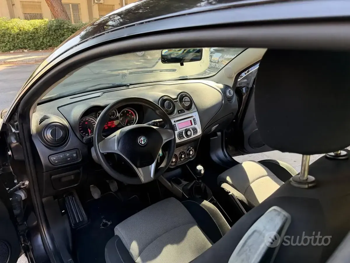 Usata Alfa Romeo MiTo Distinctive 95 CV (69 kW) 2010 Nero Utilitaria