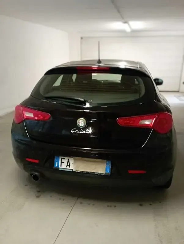 Usata Alfa Romeo Giulietta Distinctive 105 CV (77 kW) 2015 Utilitaria