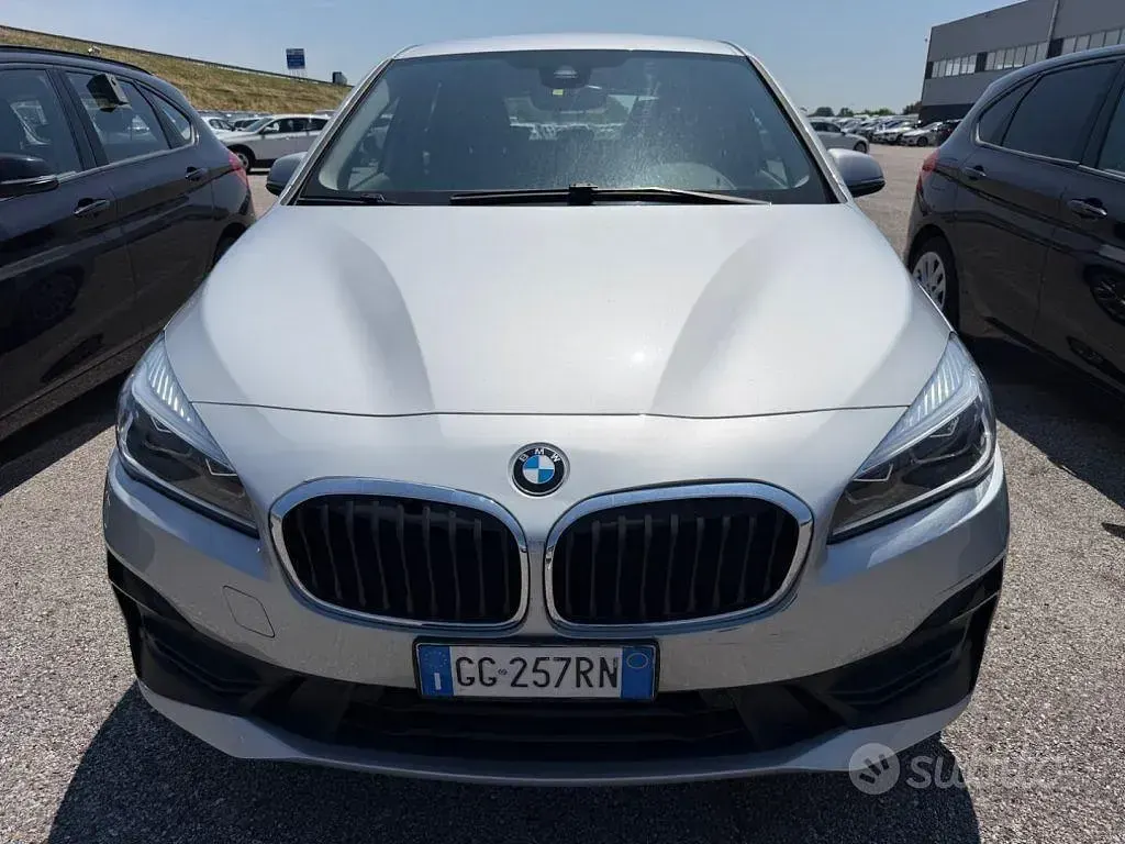 Usata BMW 225 Active Tourer iPerformance 125 CV (91 kW) 2021 Grigio Monovolume
