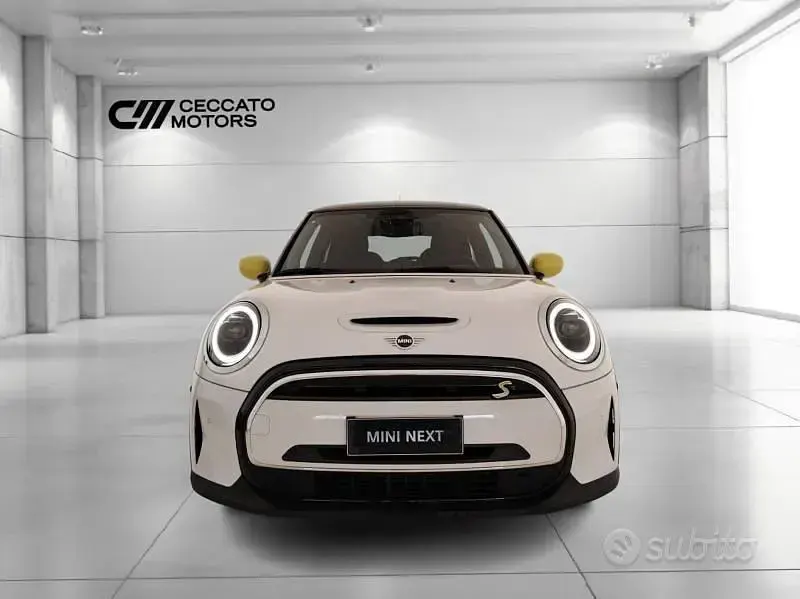 Usata Mini Cooper SE 135 kW (184 CV) 2023 Bianco Utilitaria