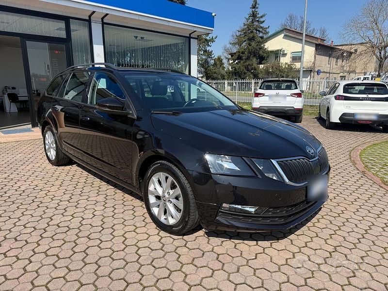 Usata Skoda Octavia G-TEC Ambition 131 CV (96 kW) 2019 Nero Station wagon