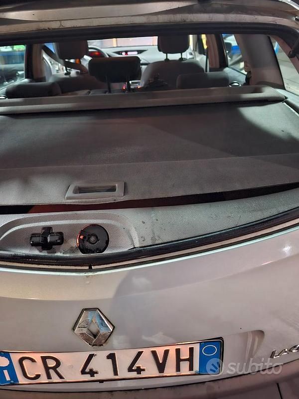 Usata Renault Laguna II 120 CV (88 kW) 2004 Grigio Station wagon