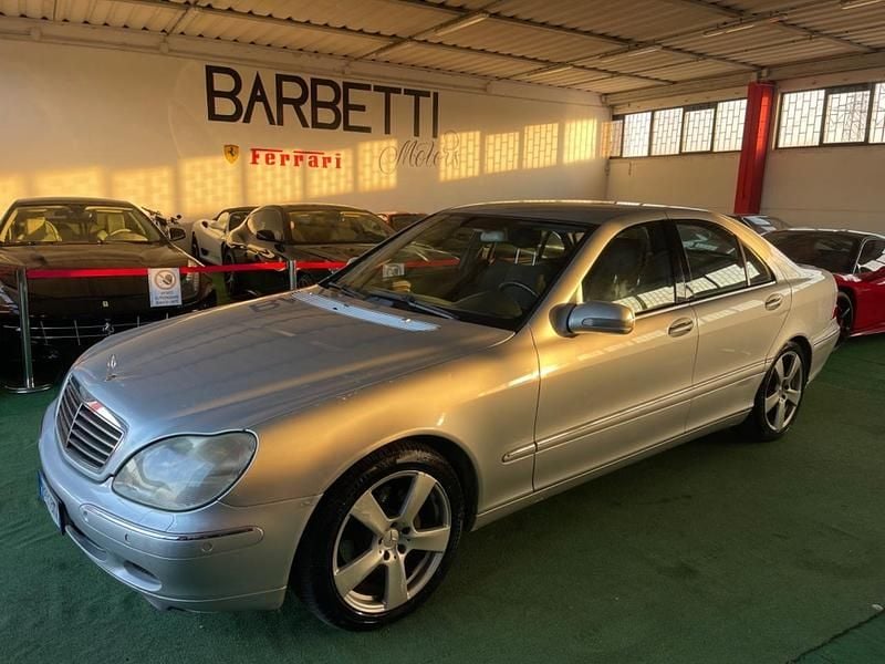 Usata Mercedes S320 224 CV (164 kW) 2001 Argento Berlina
