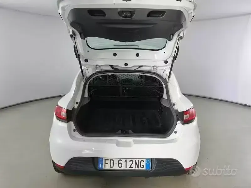Usata Renault Clio IV Business 75 CV (55 kW) 2016 Berlina