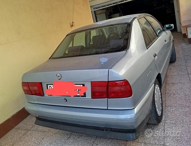 Usata Lancia Dedra 90 CV (66 kW) 1998 Grigio Berlina