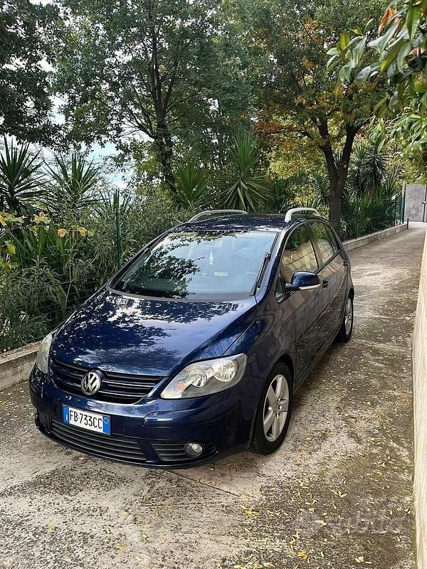 Usata VW Golf VI 2008 Blu Utilitaria