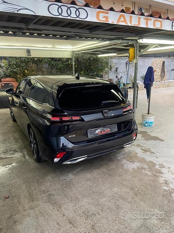 Usata Peugeot 308 Allure 130 CV (95 kW) 2022 Nero Station wagon