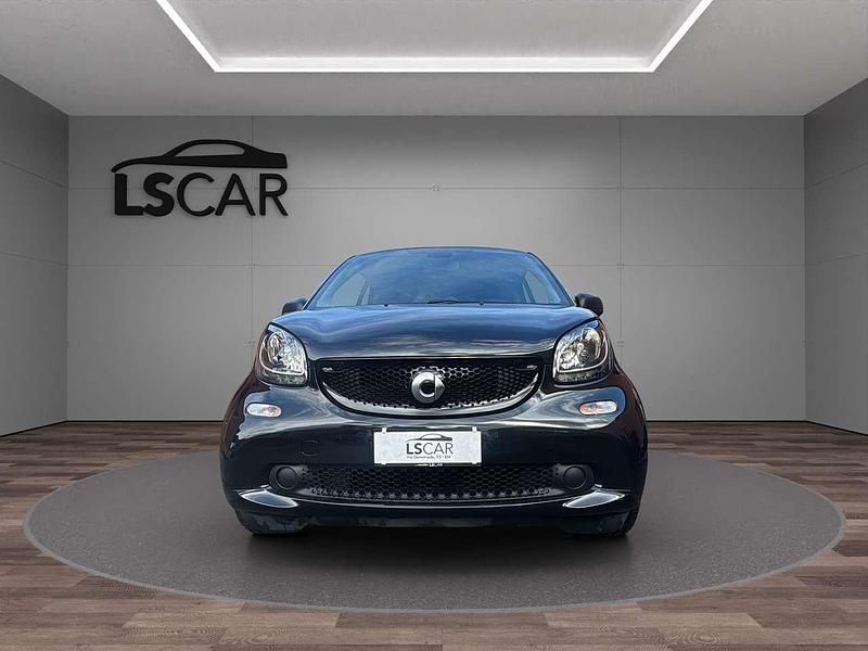 Usata Smart ForTwo Coupé Passion 71 CV (52 kW) 2018 Nero Utilitaria