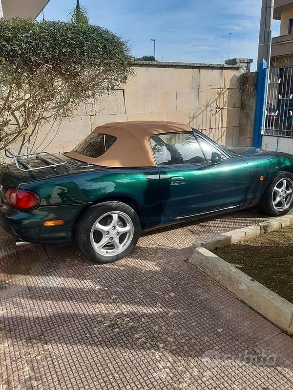 Usata Mazda MX5 110 CV (80 kW) 2002 Cabrio