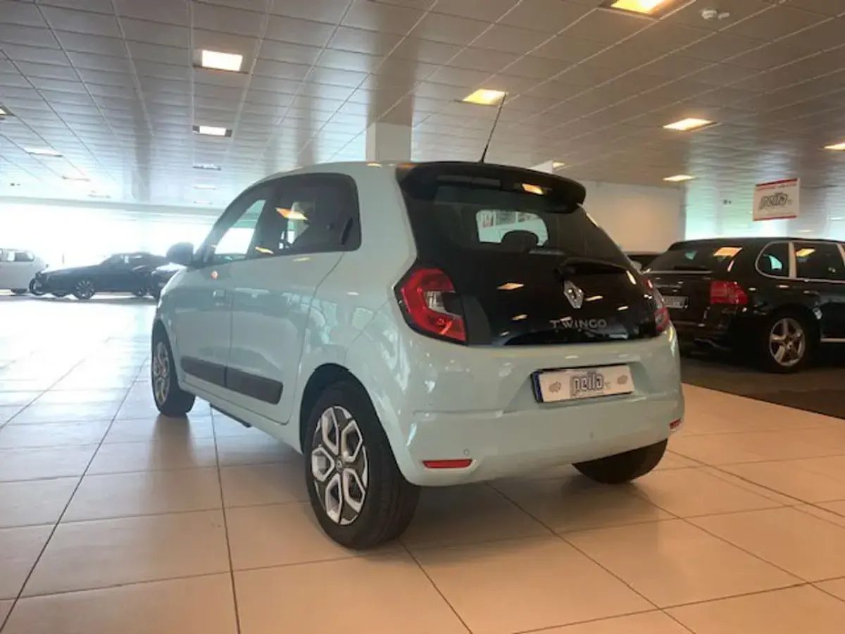 Usata Renault Twingo 60 kW (82 CV) 2022 Blu/azzurro Utilitaria