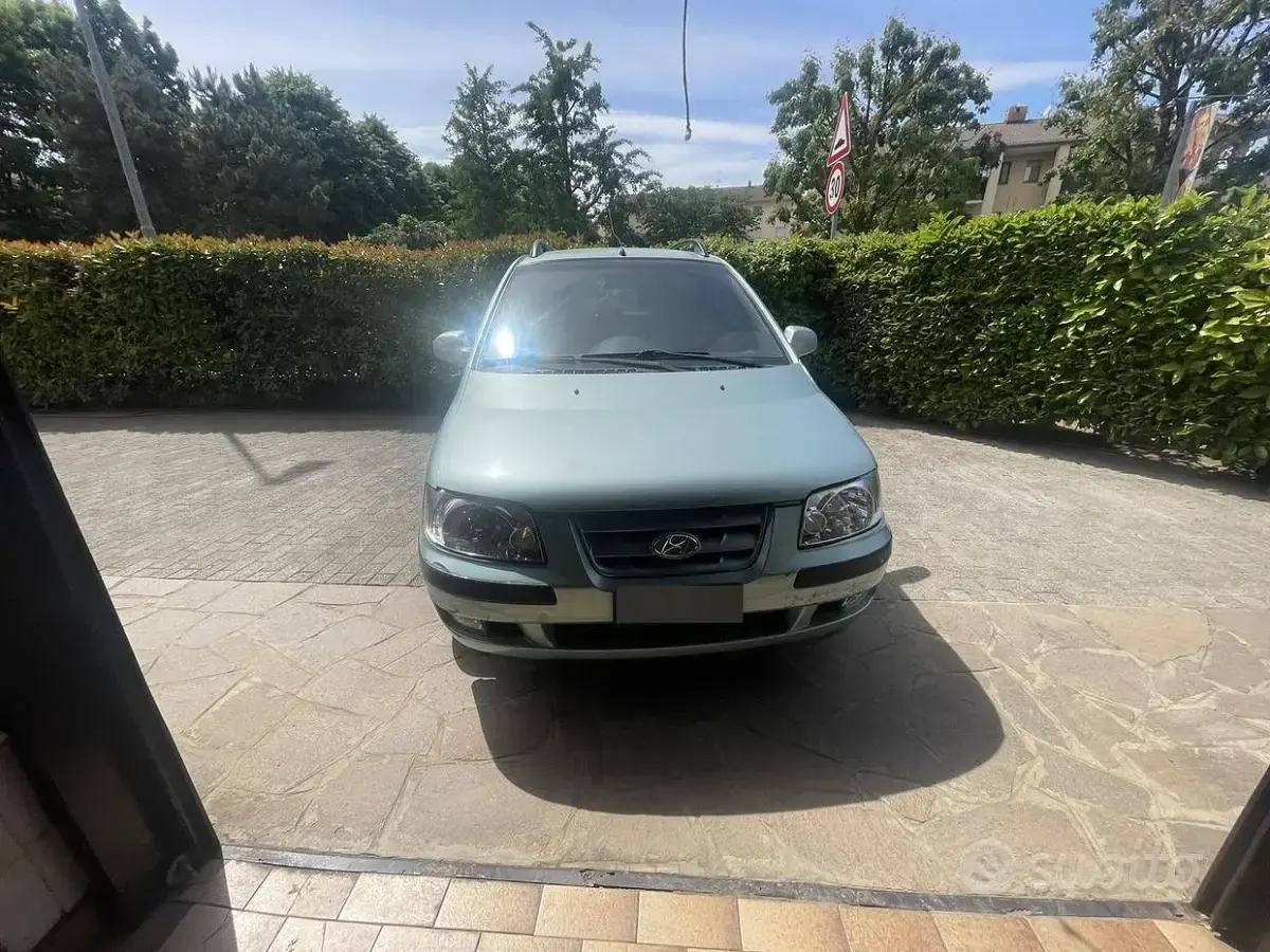 Usata Hyundai Matrix 103 CV (75 kW) 2002 Verde Monovolume