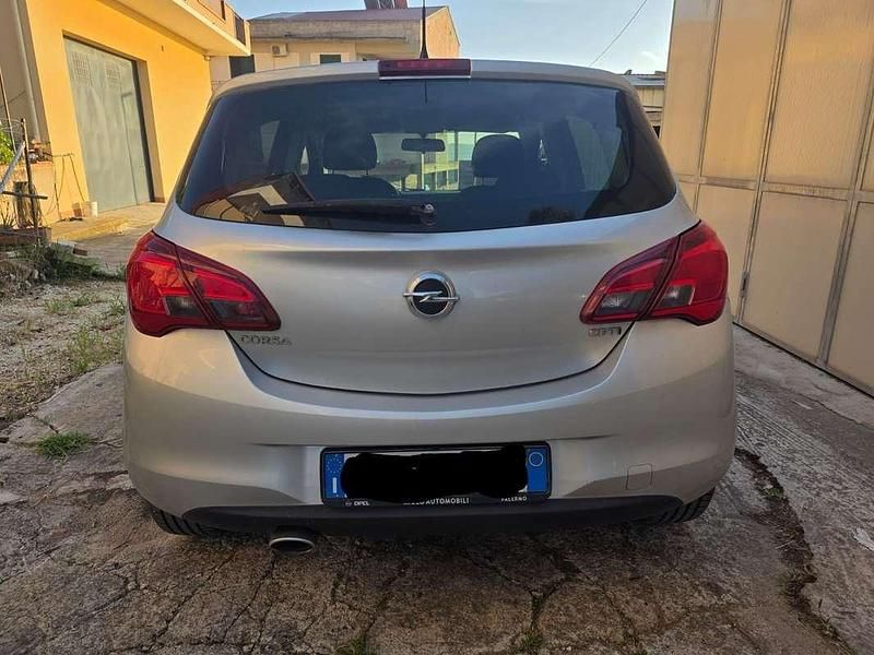 Usata Opel Corsa 75 CV (55 kW) 2016 Utilitaria