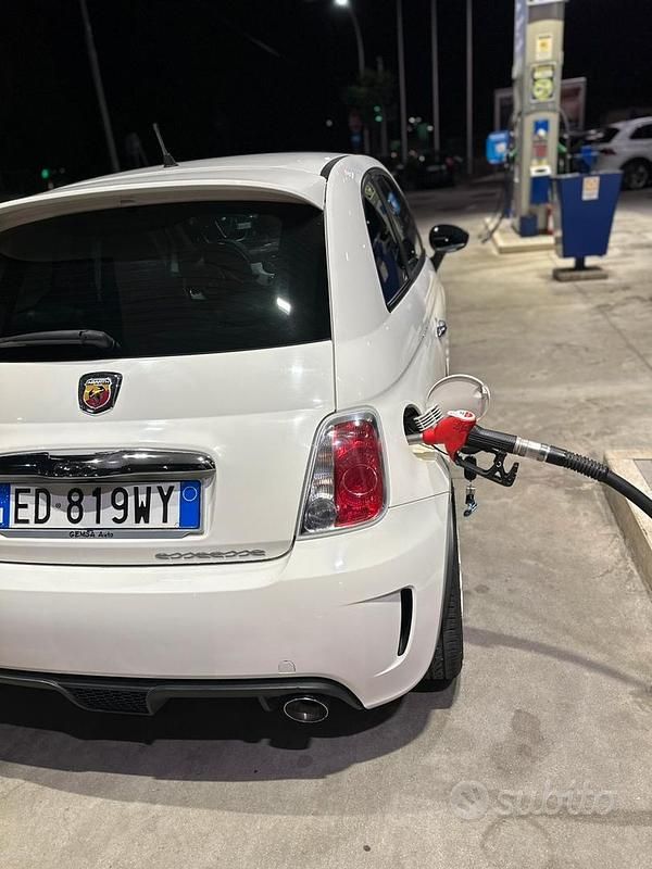 Usata Abarth 500 135 CV (99 kW) 2010 Bianco Berlina
