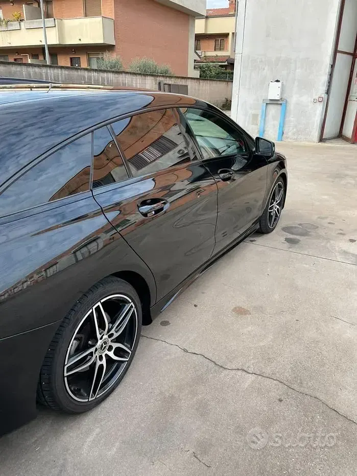 Usata Mercedes CLA200 AMG 156 CV (114 kW) 2018 Nero Coupé