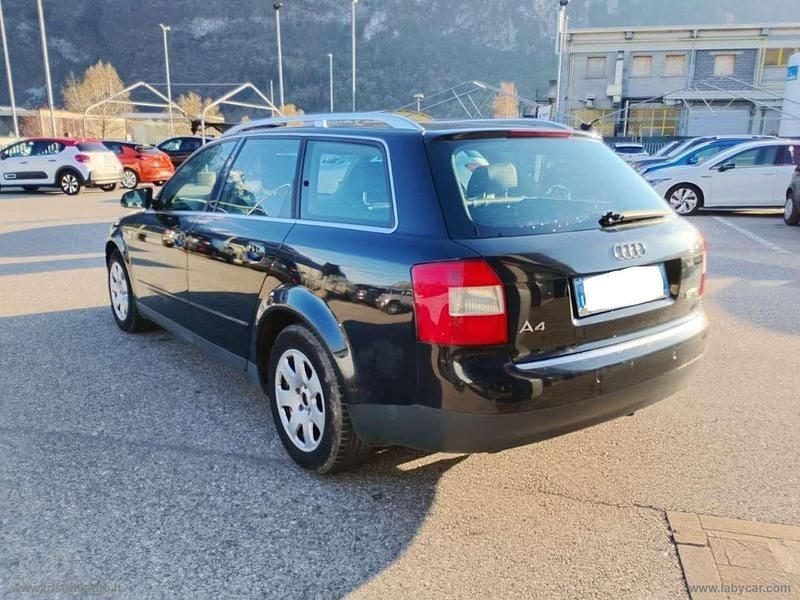 Käytetty Audi A4 131 HP (96 kW) 2003 Musta Farmari